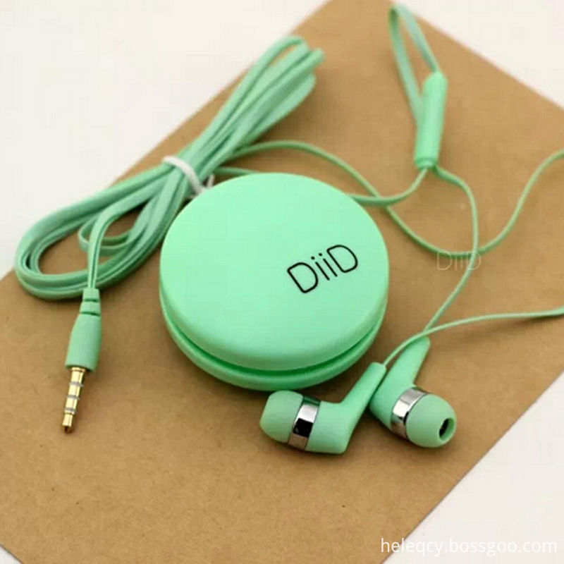 Music earphones