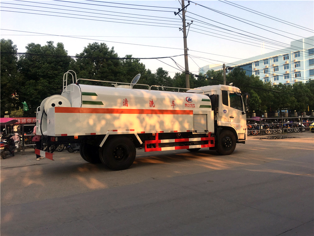 high pressure flushing truck 4