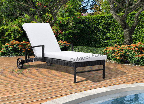 Outdoor Garden Furniture Rotan Kenyamanan Hidup