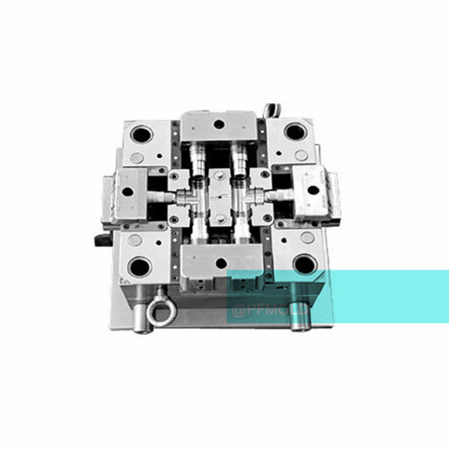 Pipe fitting plastic mold