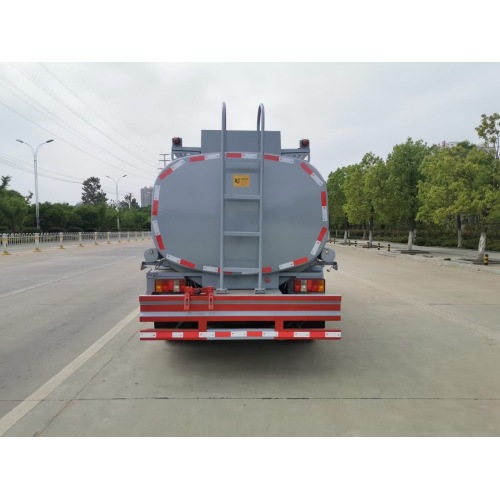 Топливный грузовик нового поколения с усовершенствованной системой баков