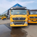 Sinotruk HOWO 10 Tons Flatbed Truck with Crane