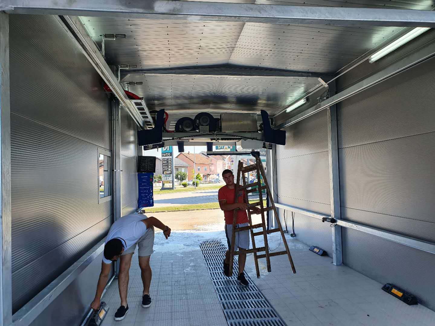 high pressure touchless car wash