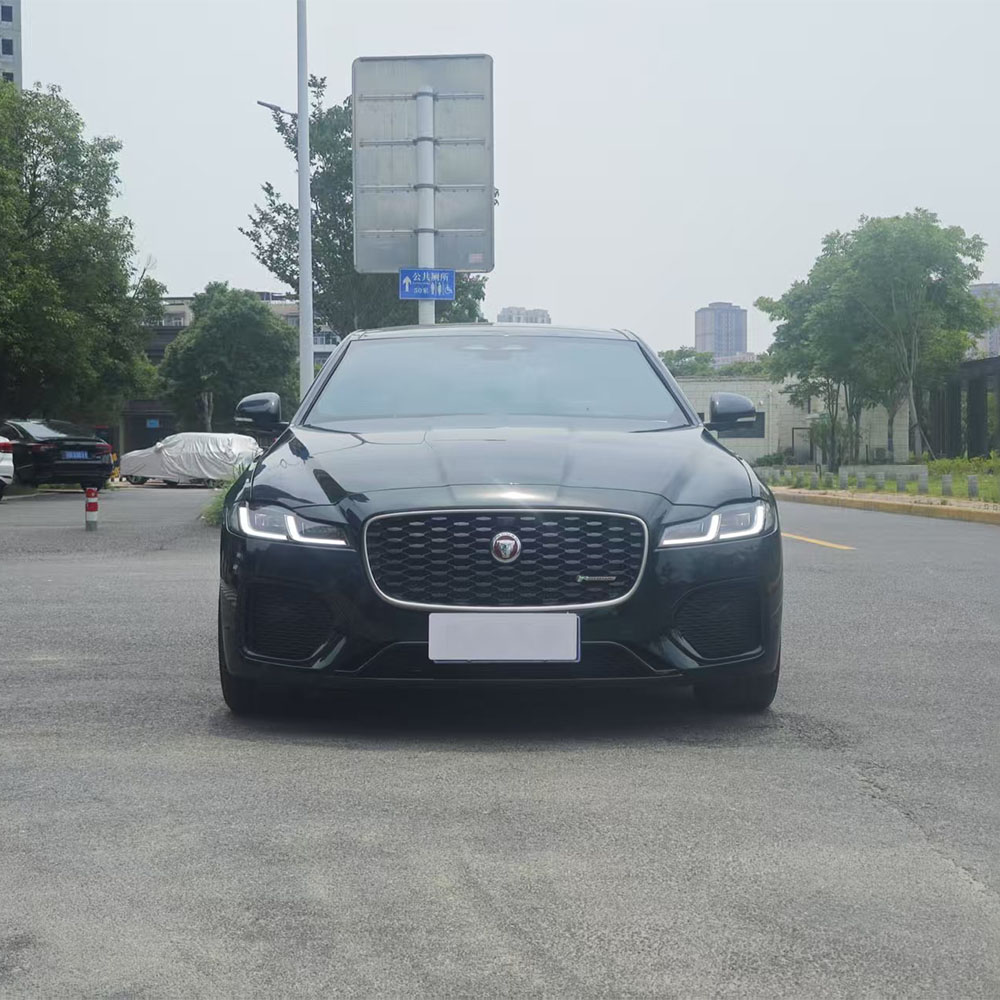 Jaguar XFL (2)
