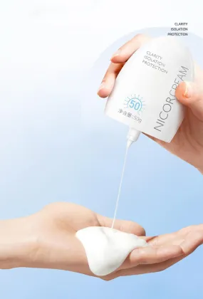 Waterproof, Sweatproof UV Protection Hydrating Sunscreen