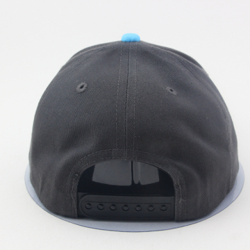 Casquette d'enfants de style mignon de caractère personnalisé en gros