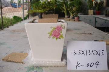 Flower pot