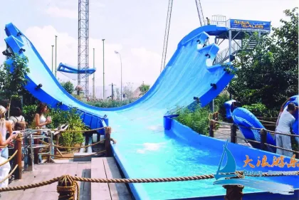 Cool Children Wave Safe Outside Amusement Park Water Slides For Spas, Hotels