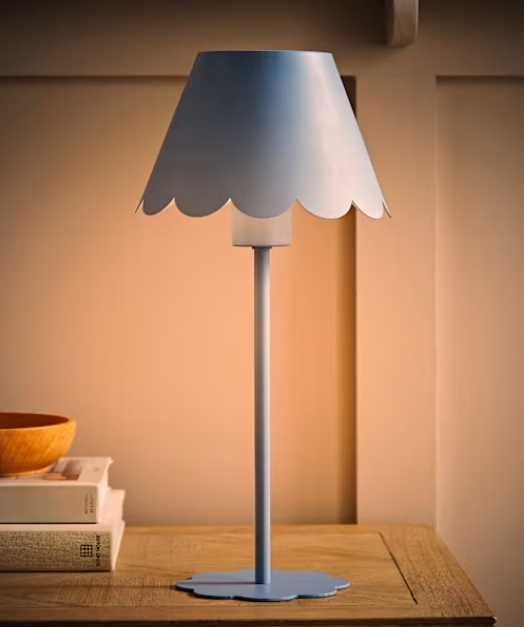 Rechargeable Scalloped Table Lamp (8)