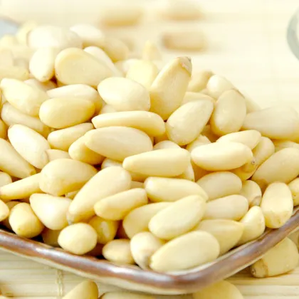 Pine Nut Pure Red Suppliers