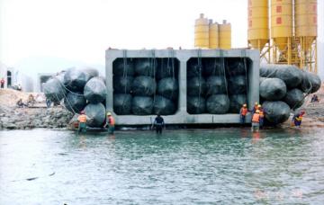 Vessel moving Marine balloon manufacturing