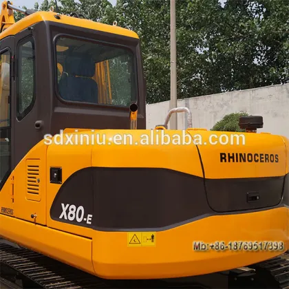 Crawler moving type excavator