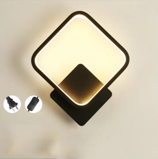 Modern Minimalist Square LED Bracket Light: Creative Indoor Wall Lamp for Children's Room and Bedroom Decoration