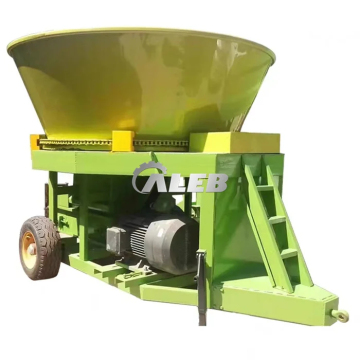 Máquina mezcladora de alimentación de TMR de venta en caliente: vagón de mezclador de alimentación de ganado autopropulsado para uso agrícola