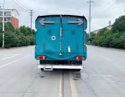 Jmc 4*2 Road Vacuum Cleaner Sweeper-Washer Vehicle