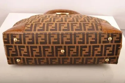 Brown Designer Imitation Fendi Shoulder Ladies Stylish Handbags With Crocodile Leather