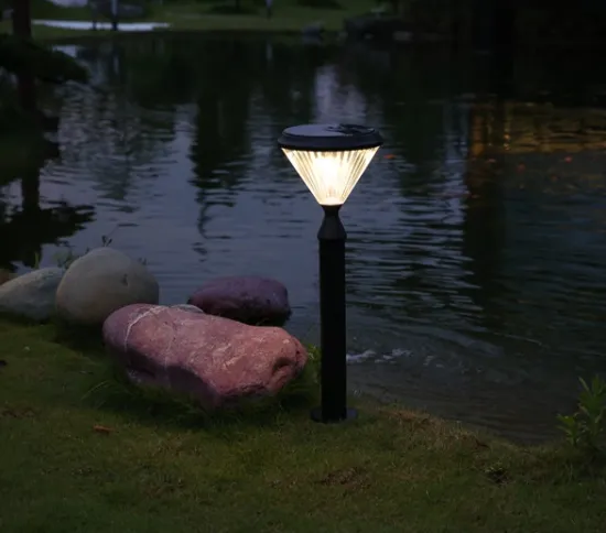 Solar garden light for commercial street