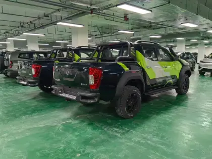 Dongfeng RICH 7 TigerRoar 4WD 8AT Gasoline Pickup Truck
