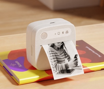 Mini Portable Thermal Printer: An Inkless Label & Photo Printing Solution for Kids and Students - Perfect Gift Idea