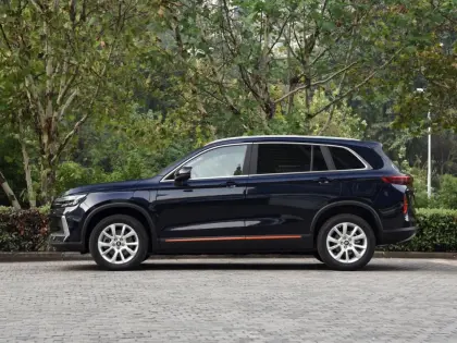 Skyworth HT 2023 Chinese New Brand Extended Range EV Electric Car for Sale