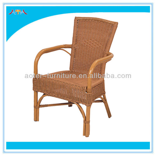 Comfortable and Relaxing Metal Living Room Chairs