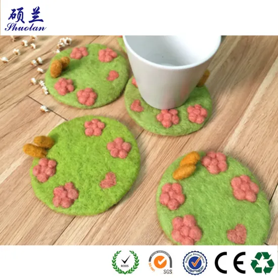 Wool felt coaster with flowers