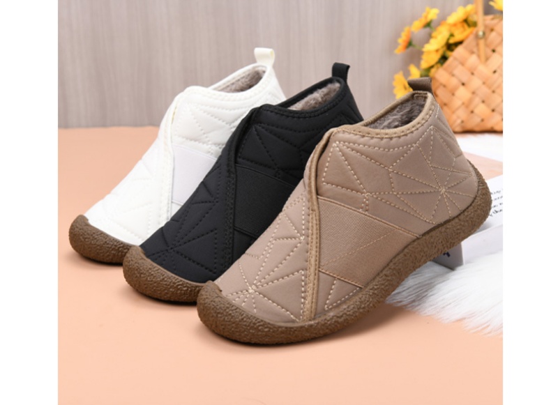 Winter snow boots for seniors