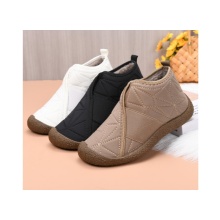 Winter snow boots for seniors