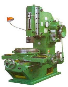 B5032 MACCHINA DI SCOPI VERTICALE