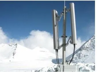 Durable Outdoor Directional 14 Dbi Vertical Polarization Base Station Antenna Panel