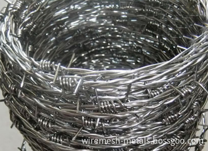 stainless_steel_barbed_wire_roll