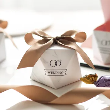 Diamond shape wedding candy paper box