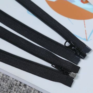 Cerniere di giacca nera in nylon resistente di vendita calda online