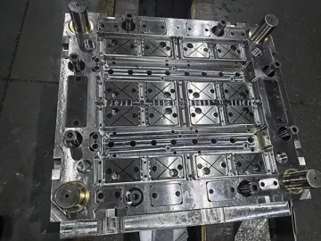 Precision Plastic Injection Mold System