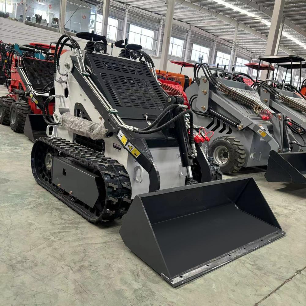 Erőteljes Mini Skid Steer rakodó mellékletekkel