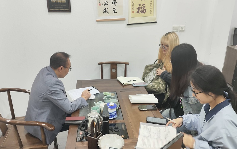Students from Chongqing Technology and Business University Visit Liyu Precision Technology Co., Ltd., General Manager Tang Daiping Shares Entrepreneurial Insights!