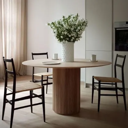 Modern Minimalist Furniture Round Solid Wood Dining Table
