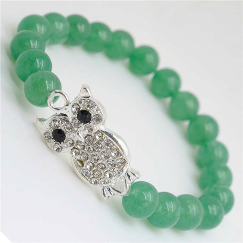 Bracelet de pierres précieuses d&#39;aventurine verte avec un morceau de hibou en alliage diamante