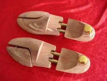 wooden shoe stretcher
