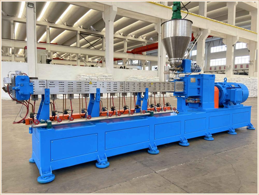 Compounding Twin Screw Plastic Extruder Machine Sale