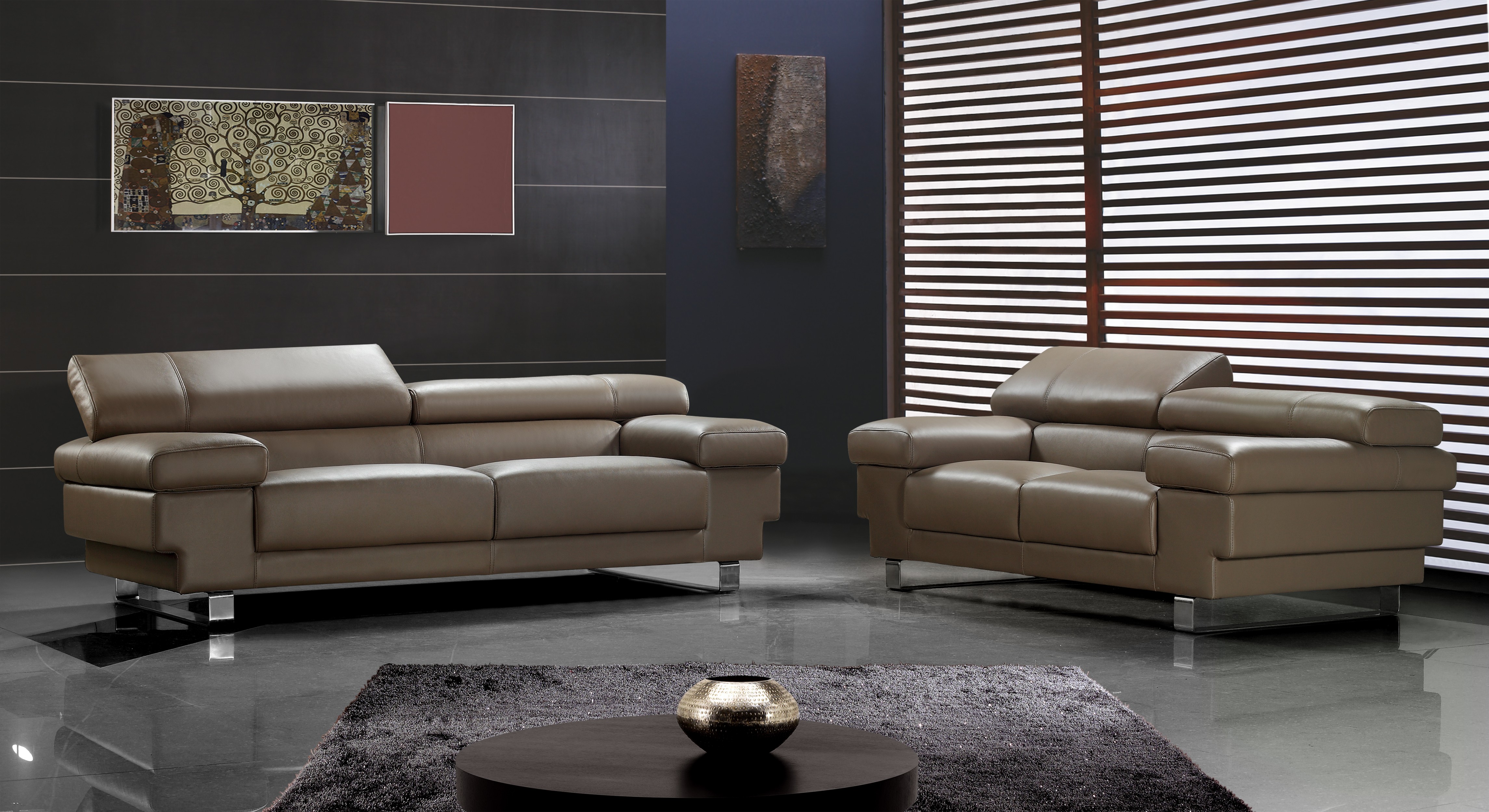 Italian Leather-made Couch with adjustable headrests