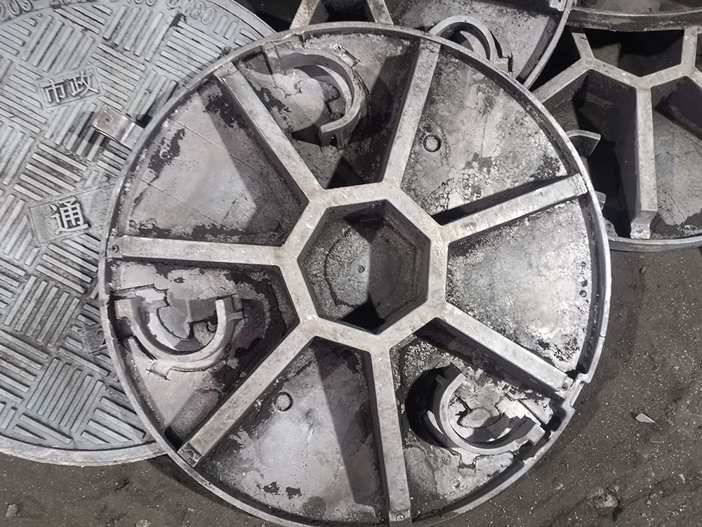 back manhole cover1