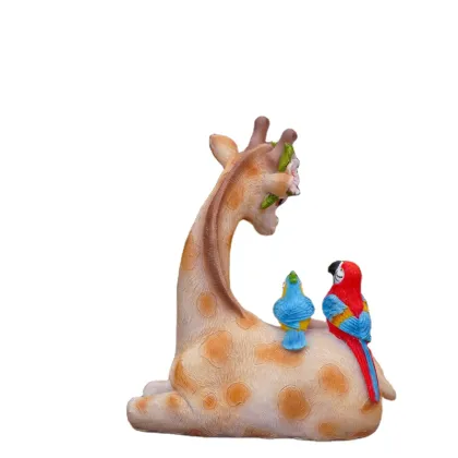 Cute Giraffe Figurine and Resin Ornaments for Home Garden Landscape Decoration
