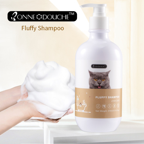 Flauschiges Shampoo für Katzenhaare