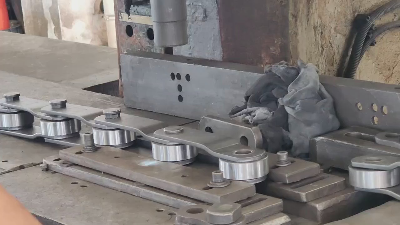 Conveyor Chain Solutions for Palm Oil, Sugar Mill, and Industrial Applications