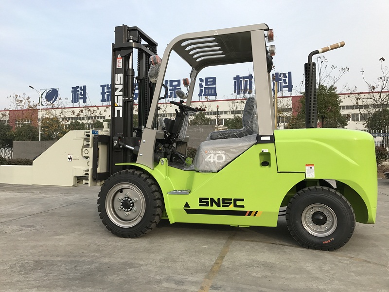 4T Diesel Forklift With Block Clamp 4T Diesel Forklift With Block Clamp