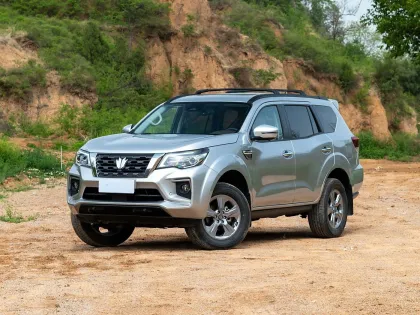 Dongfeng Nissan Paladin cost-effective comfortable mid-size SUV economical fuel vehicle with OTTC