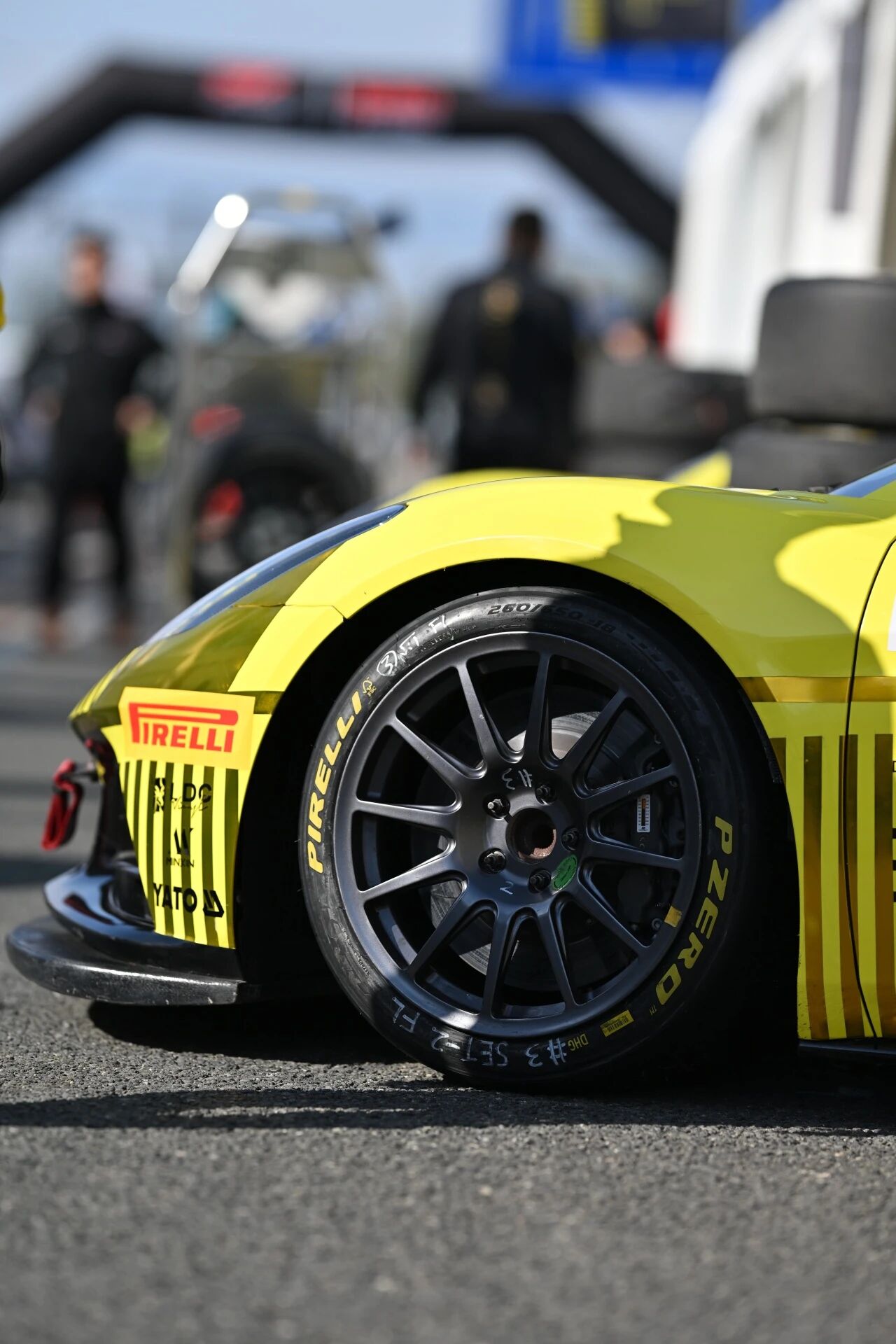SRO GT11