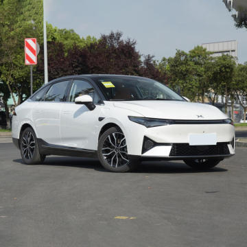 China Brand Hot Sale: Xpeng P5 - 5-Seater Pure Electric New Energy Car with Big Discount