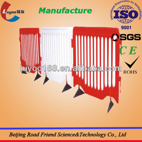 2.2 Meter Red Plastic Traffic Fence Barriers
